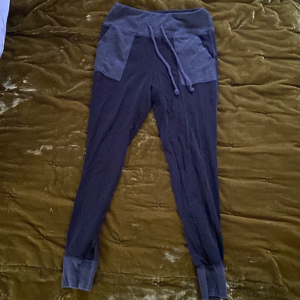 gray and black wild fable drawstring leggings with pockets